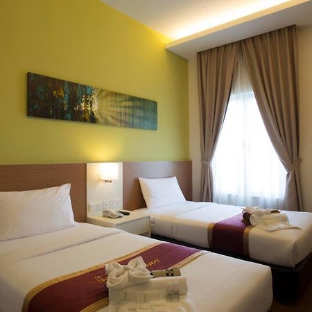 Amansari Hotel דסארו מראה חיצוני תמונה