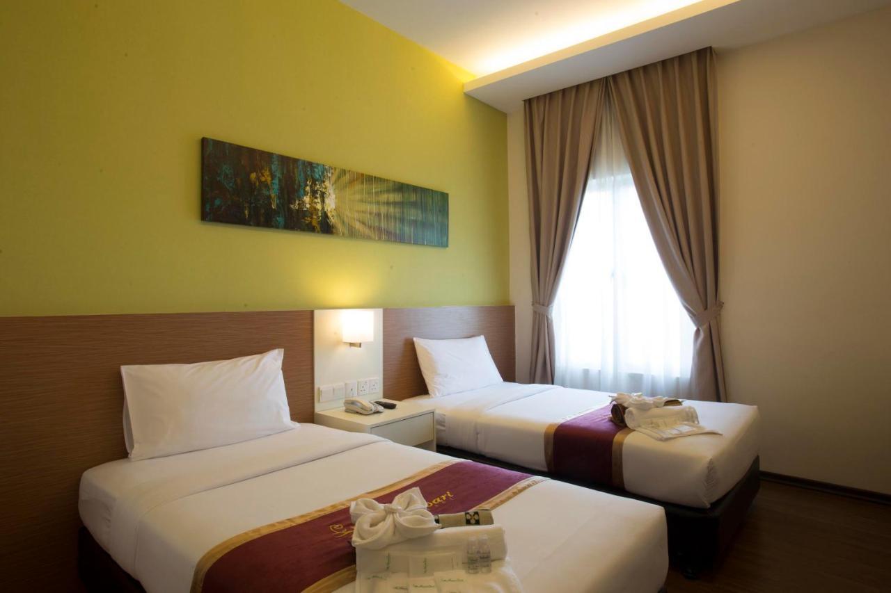 Amansari Hotel דסארו מראה חיצוני תמונה